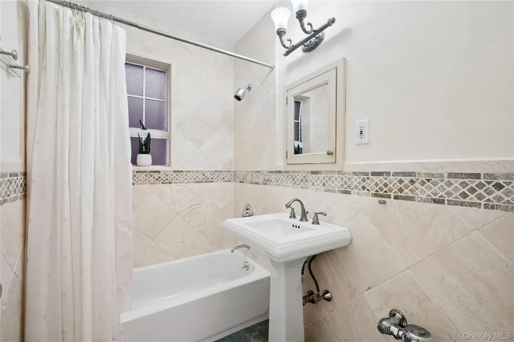 20 N Broadway White Plains NY 10601