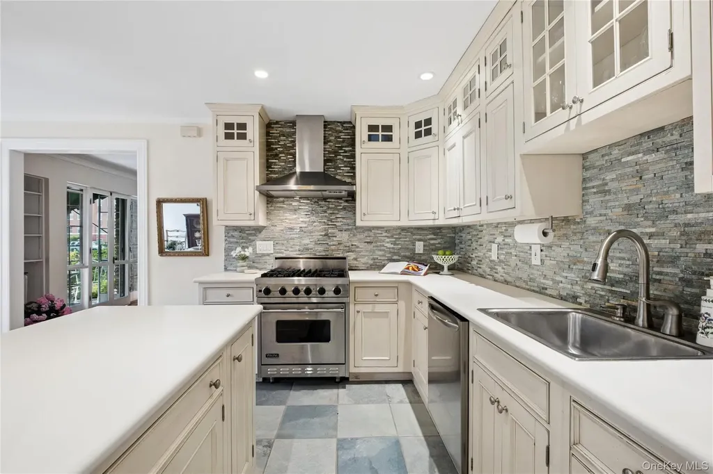 20 N Broadway White Plains NY 10601