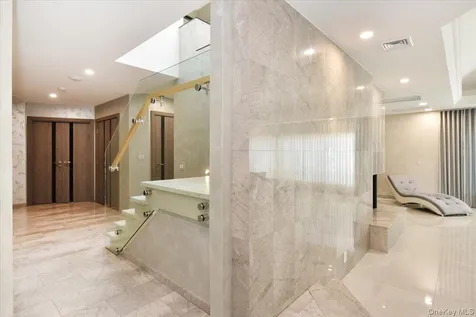 345 Heather Lane Hewlett Harbor NY 11557