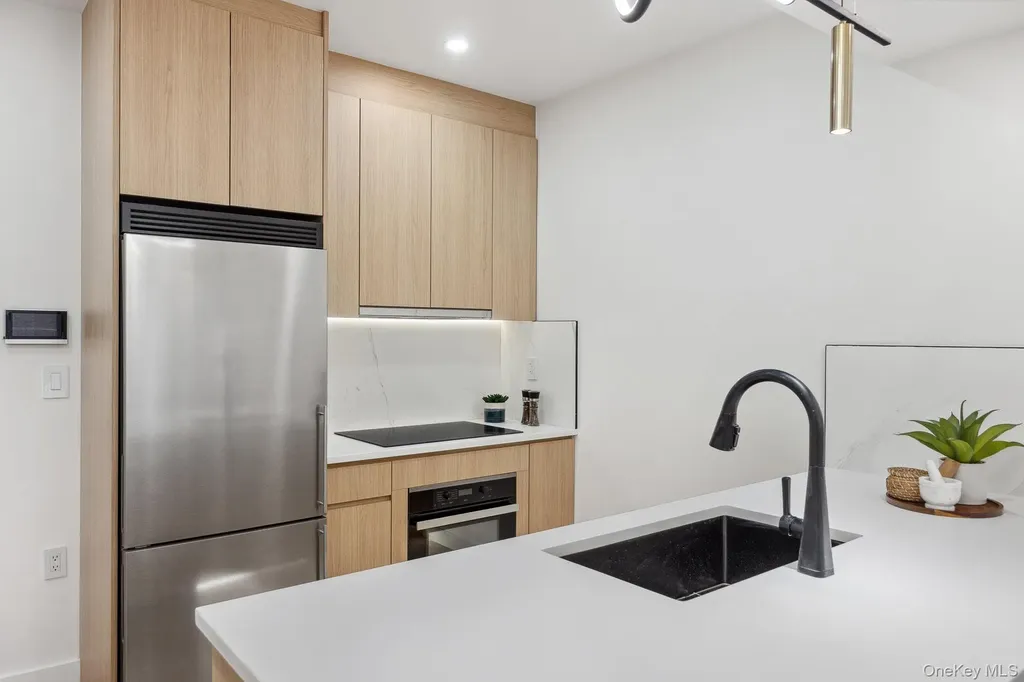 168 E 111th Street New York (manhattan) NY 10029