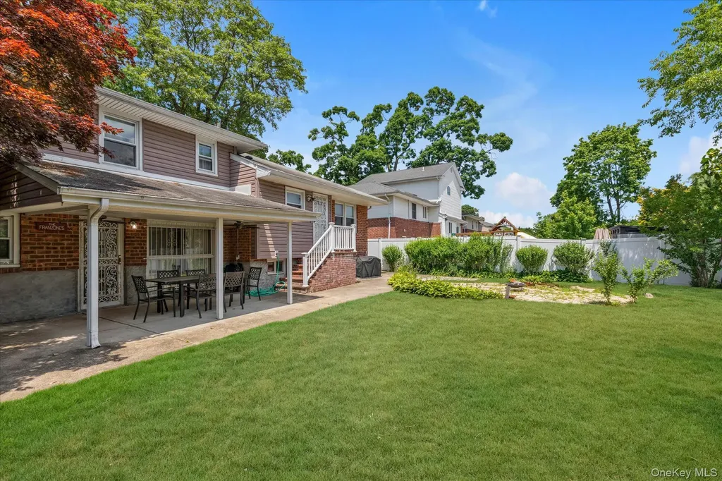 2832 Court Street North Bellmore NY 11710