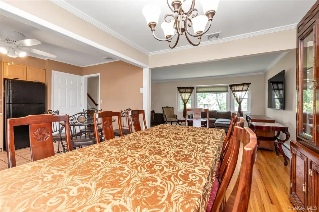 2832 Court Street North Bellmore NY 11710