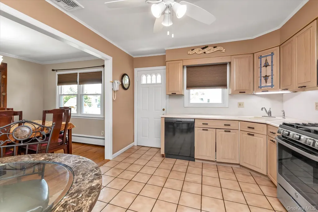 2832 Court Street North Bellmore NY 11710