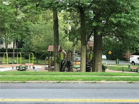 1833 Palmer Avenue Larchmont NY 10538