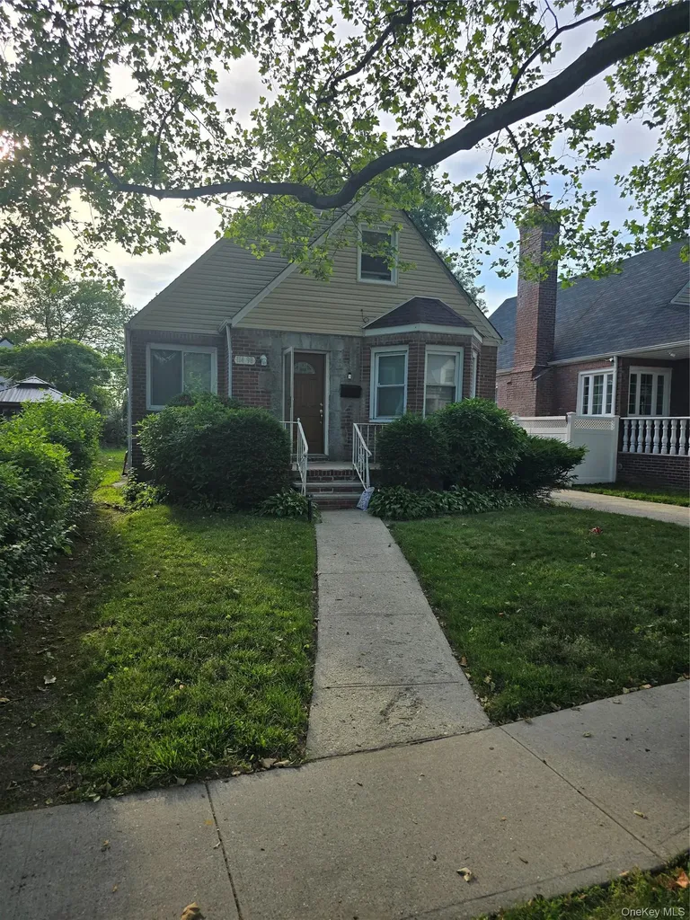 11498 230th Street Cambria Heights NY 11411