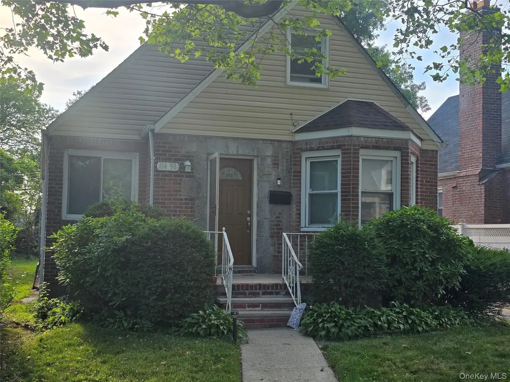 11498 230th Street Cambria Heights NY 11411