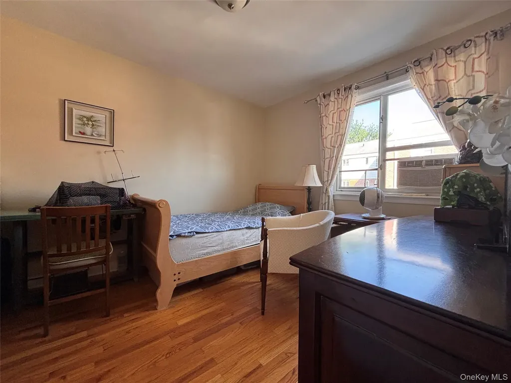 224-14 Hillside Avenue Queens Village NY 11427