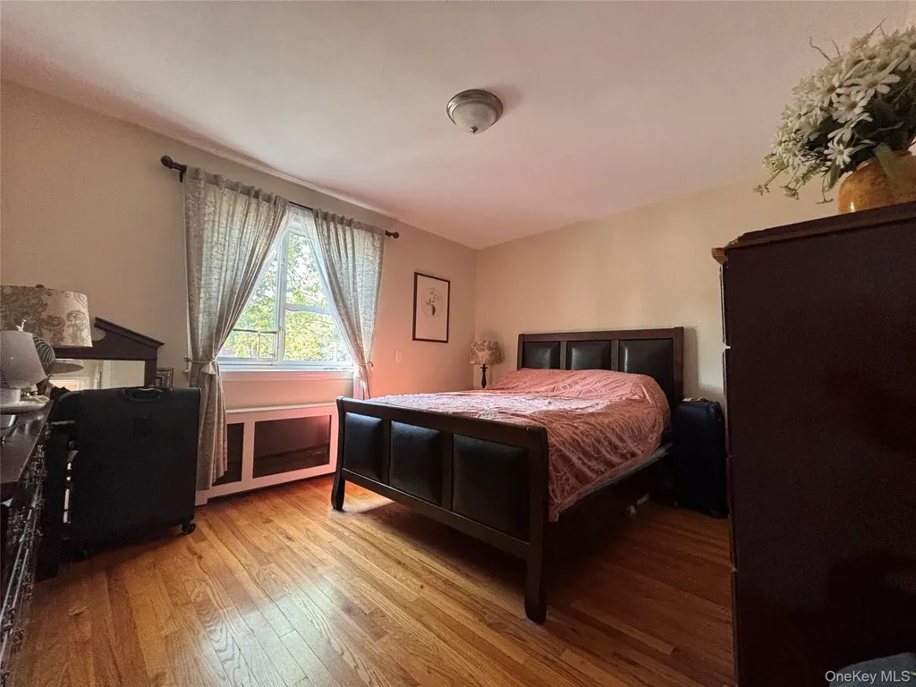 224-14 Hillside Avenue Queens Village NY 11427