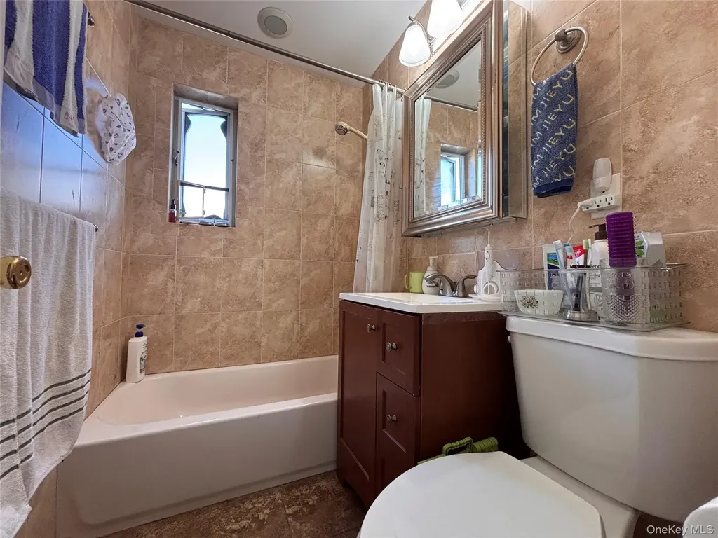 224-14 Hillside Avenue Queens Village NY 11427