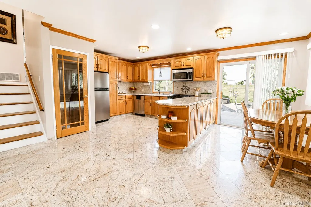 688 Pleasantview Court Yorktown Heights NY 10598