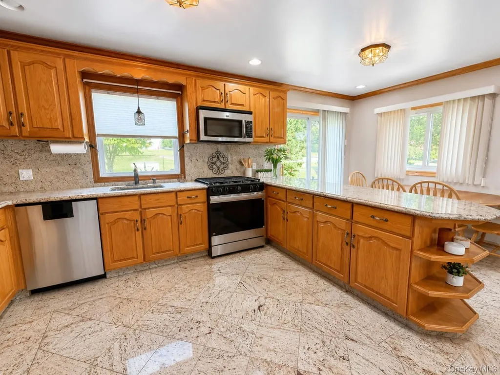 688 Pleasantview Court Yorktown Heights NY 10598