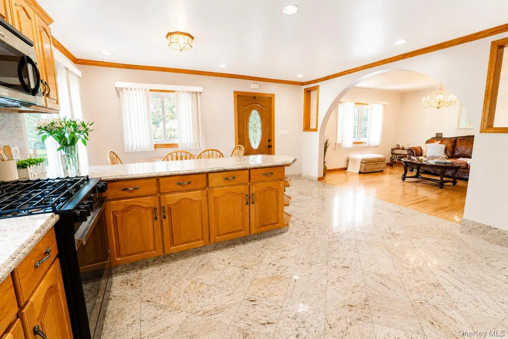 688 Pleasantview Court Yorktown Heights NY 10598