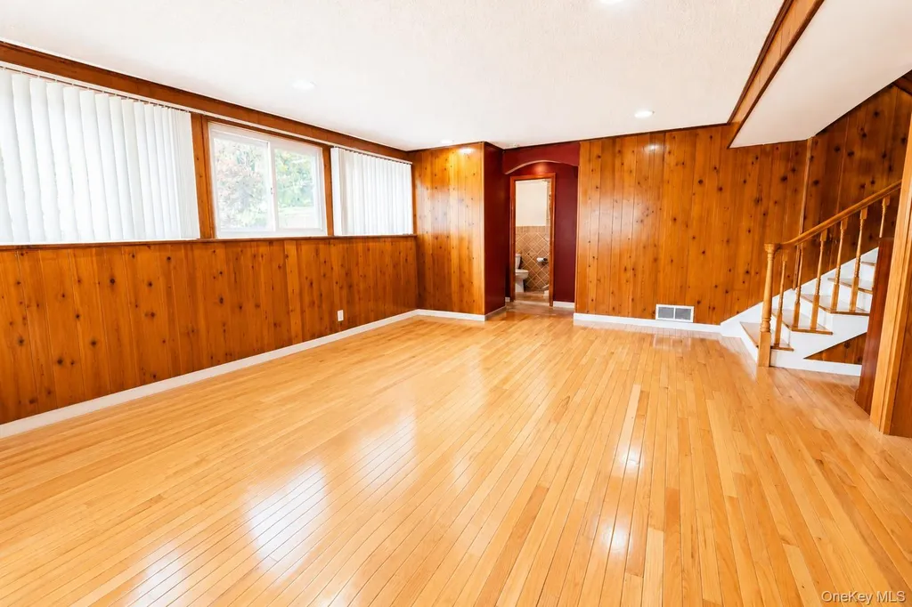 688 Pleasantview Court Yorktown Heights NY 10598