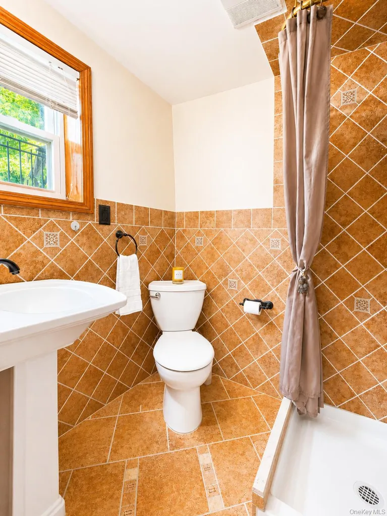 688 Pleasantview Court Yorktown Heights NY 10598