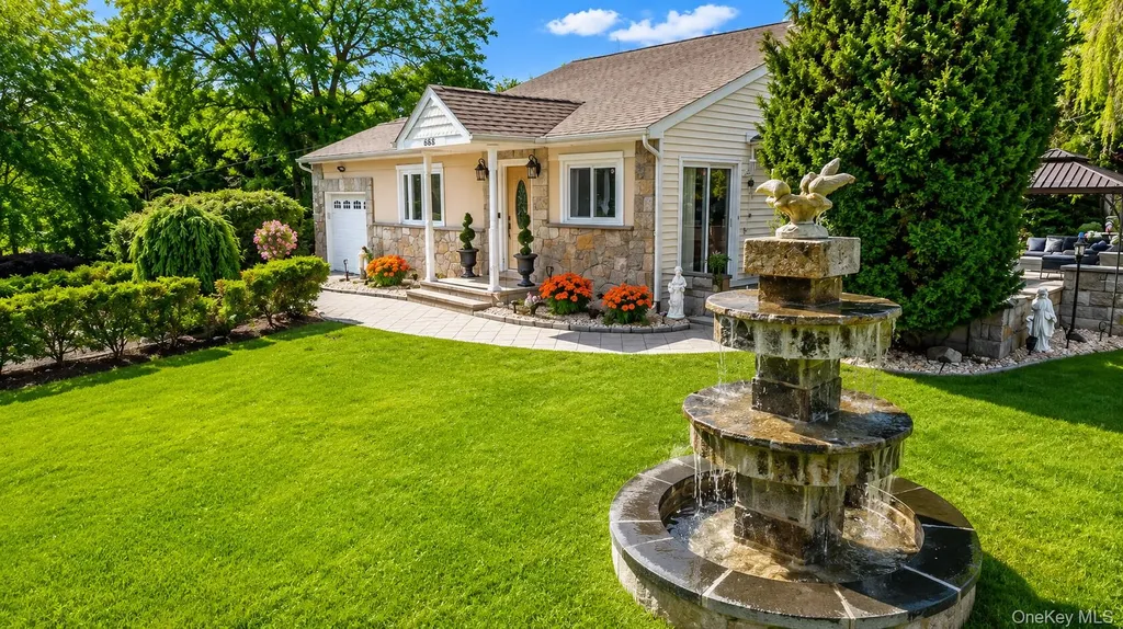 688 Pleasantview Court Yorktown Heights NY 10598