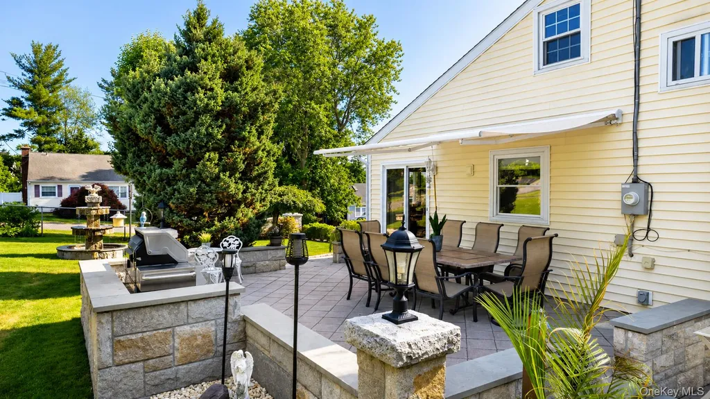 688 Pleasantview Court Yorktown Heights NY 10598