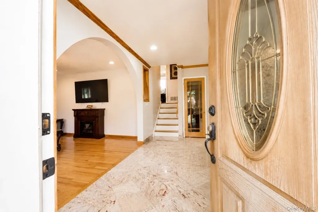 688 Pleasantview Court Yorktown Heights NY 10598