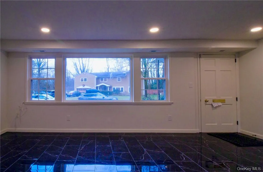 4 Susan Court White Plains NY 10605