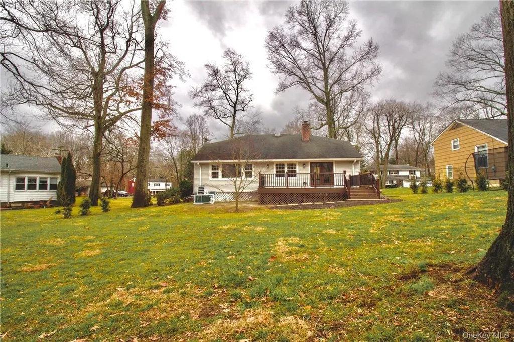 4 Susan Court White Plains NY 10605