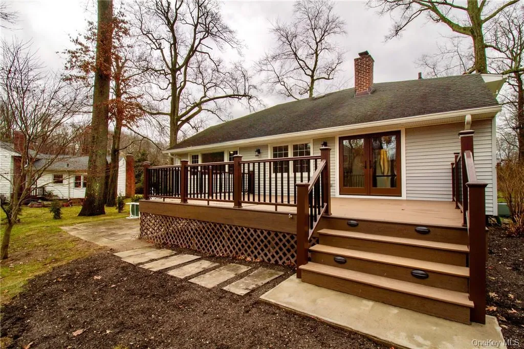 4 Susan Court White Plains NY 10605