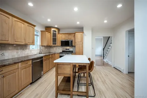 14 Deane Place Larchmont NY 10538