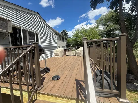 14 Deane Place Larchmont NY 10538