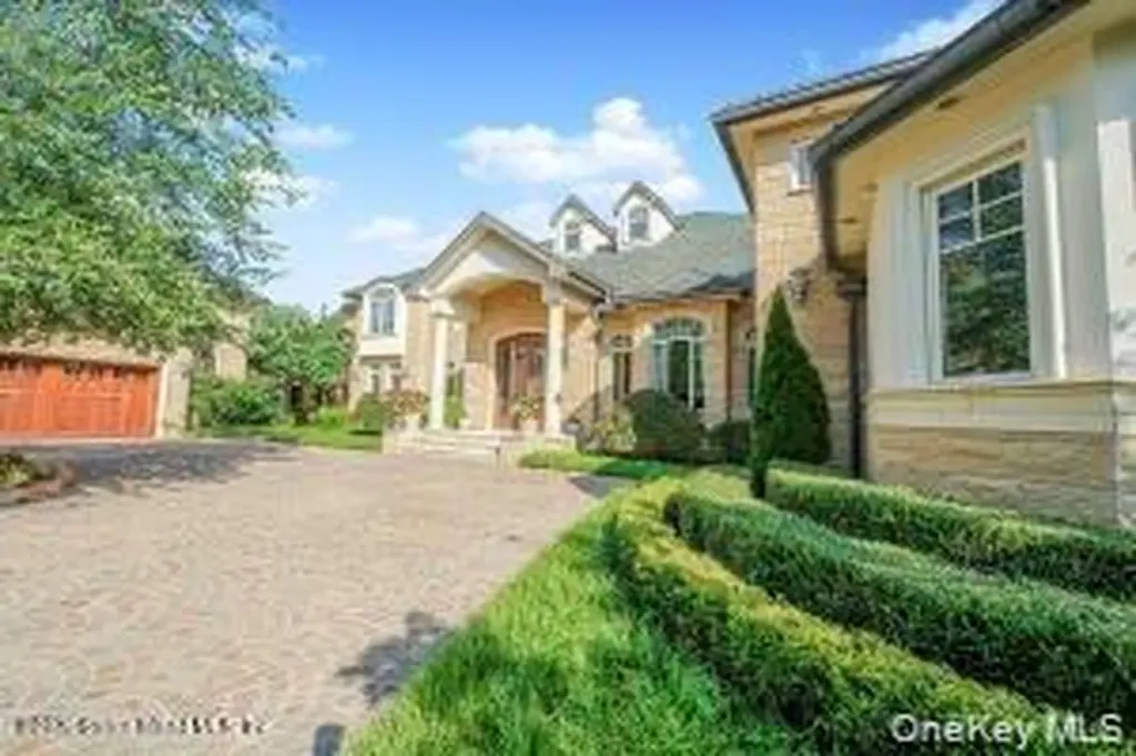 50 Wakefield Staten Island NY 10312