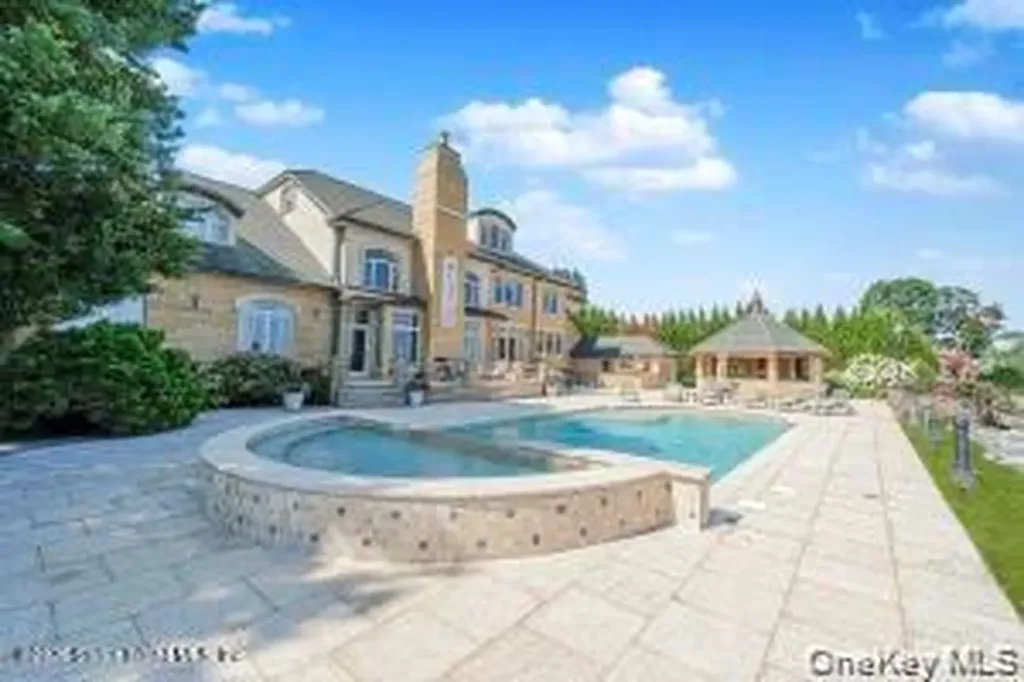 50 Wakefield Staten Island NY 10312