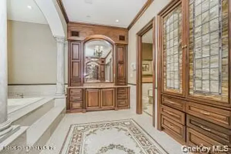50 Wakefield Staten Island NY 10312