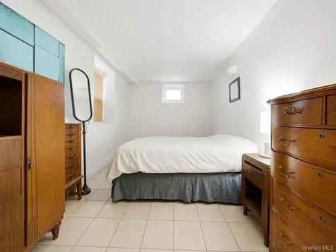 21 Crescent Place Yonkers NY 10704