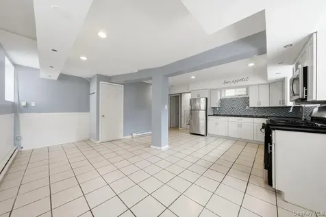 21 Crescent Place Yonkers NY 10704
