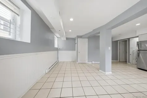 21 Crescent Place Yonkers NY 10704