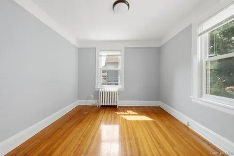 21 Crescent Place Yonkers NY 10704