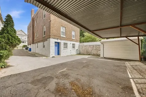 21 Crescent Place Yonkers NY 10704