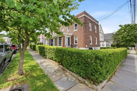 21 Crescent Place Yonkers NY 10704