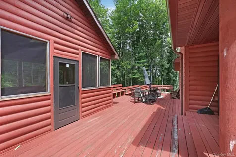 993 Hurd Road Swan Lake NY 12783