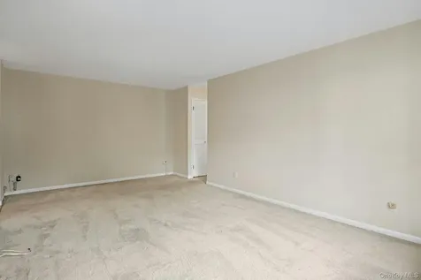 8 Foxwood Drive Pleasantville NY 10570