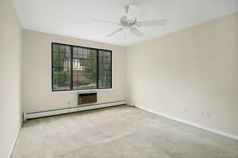 8 Foxwood Drive Pleasantville NY 10570