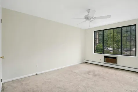 8 Foxwood Drive Pleasantville NY 10570