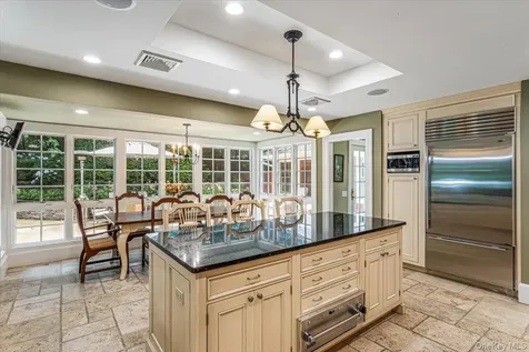39 Cherry Lane Syosset NY 11791