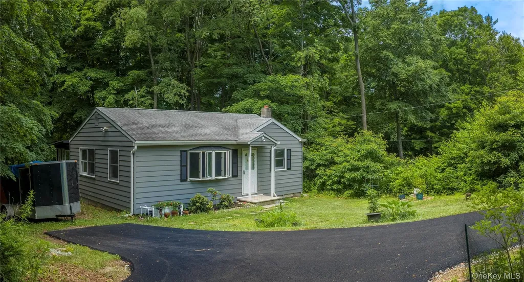 28 Birch Terrace Pawling NY 12564