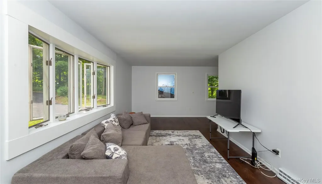 28 Birch Terrace Pawling NY 12564
