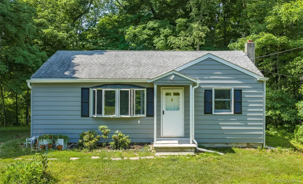 28 Birch Terrace Pawling NY 12564