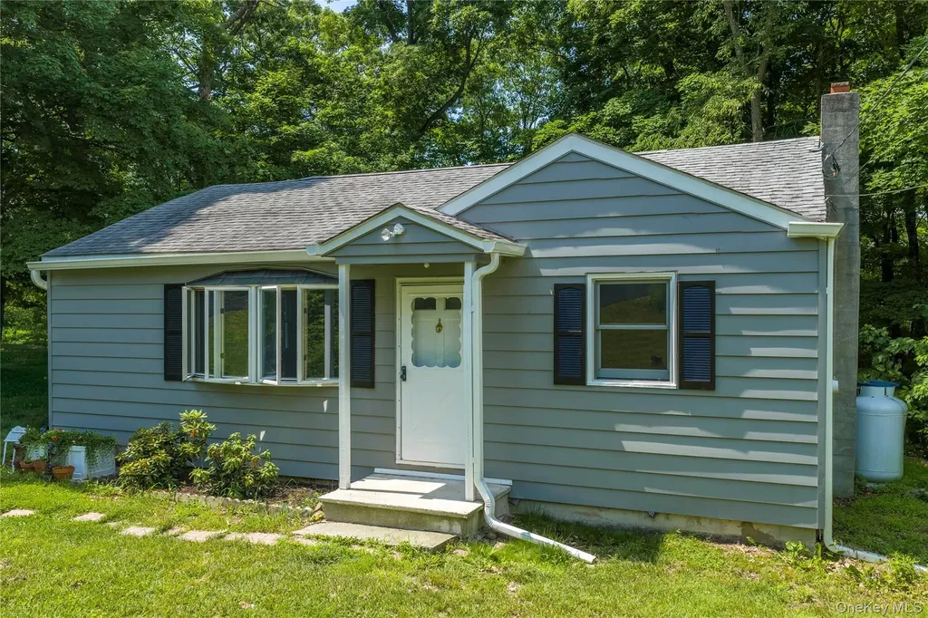 28 Birch Terrace Pawling NY 12564