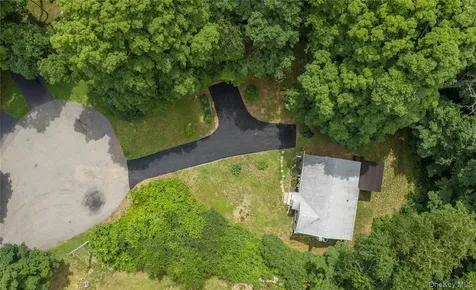 28 Birch Terrace Pawling NY 12564
