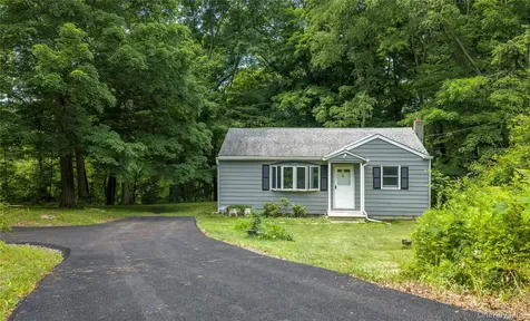 28 Birch Terrace Pawling NY 12564