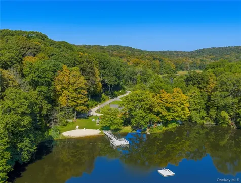 28 Birch Terrace Pawling NY 12564