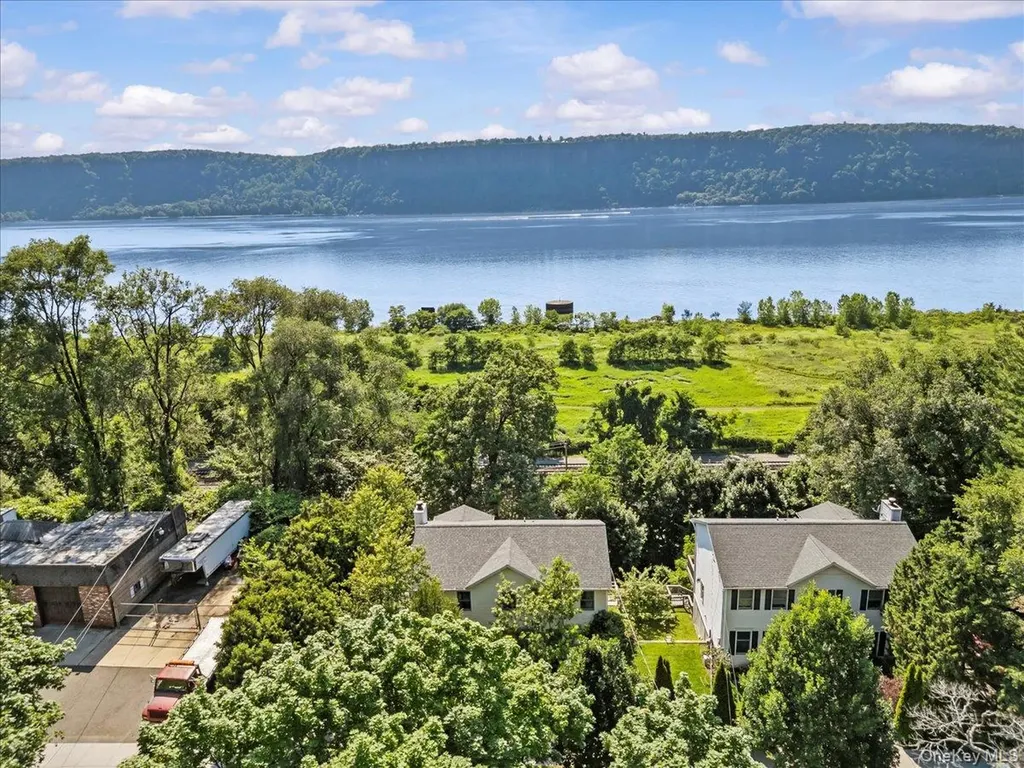 349 Warburton Avenue Hastings-on-hudson NY 10706