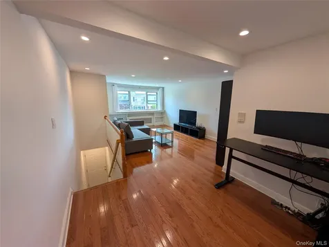 15048 Jewel Avenue Flushing NY 11367