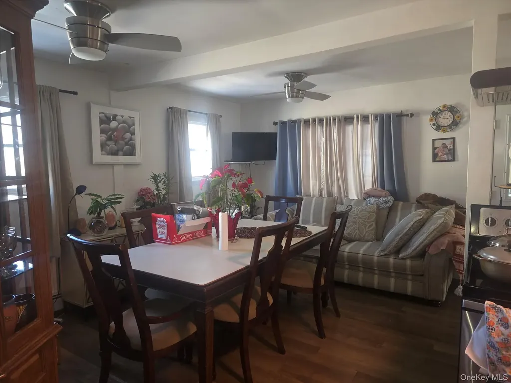 20 Birch Avenue Farmingville NY 11738